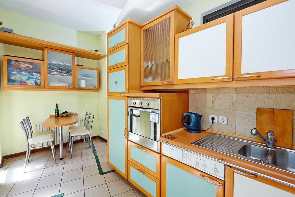 Apartment Deribasovskaya With Jacuzzi Odessa Exterior foto
